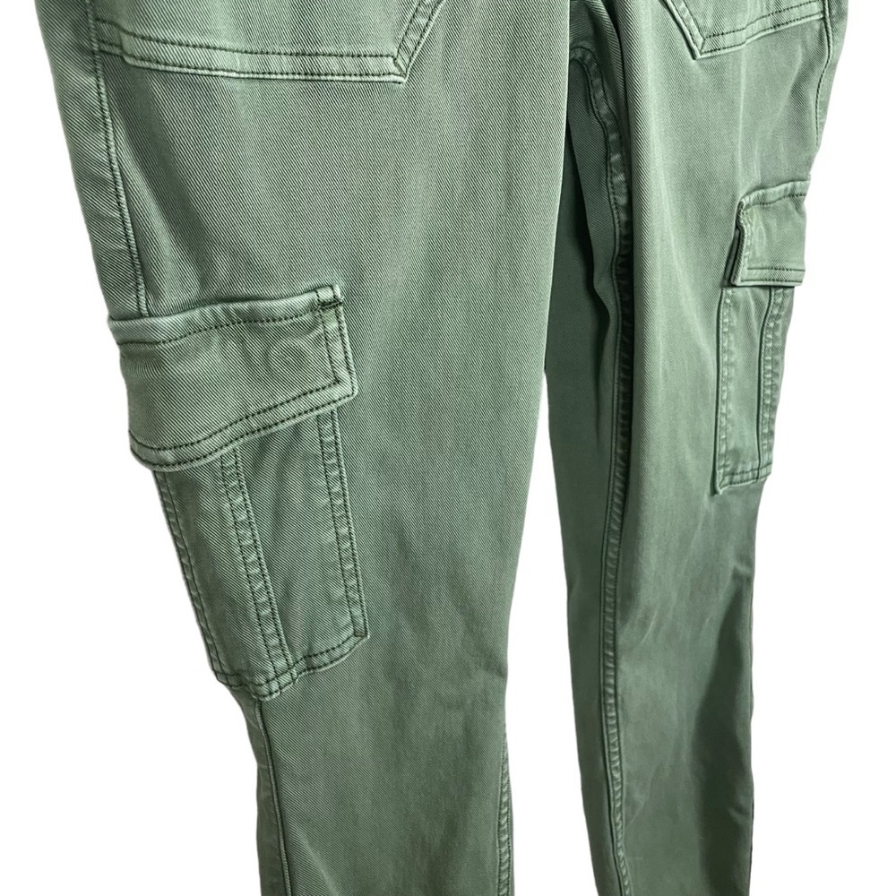 NWOT Spanx Stretch Twill Ankle Cargo Pant in Soft Sage Size M - Picture 7 of 17